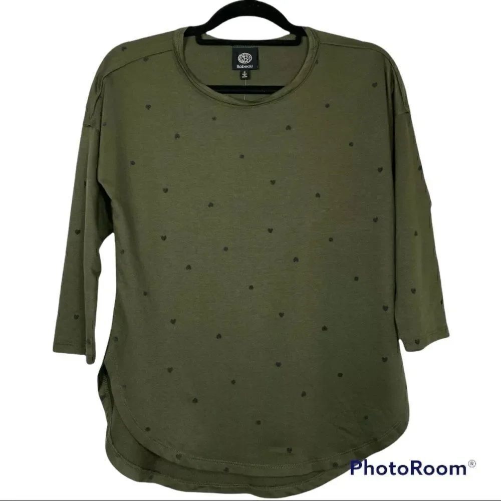 Bobeau green tee with blue hearts NWT S